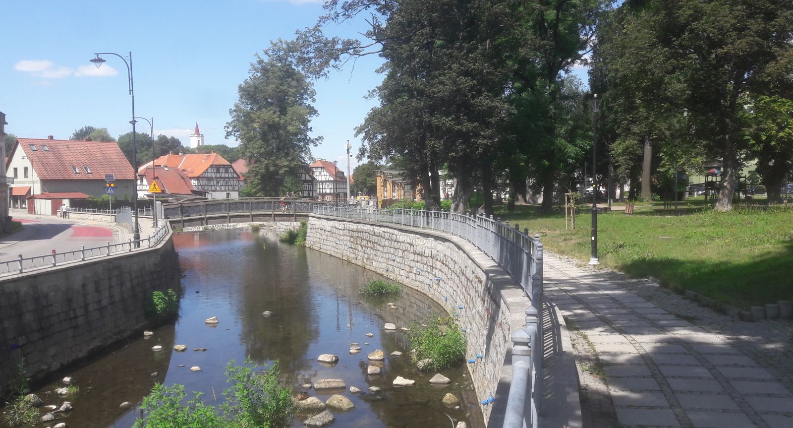 Domy przysłupowe
